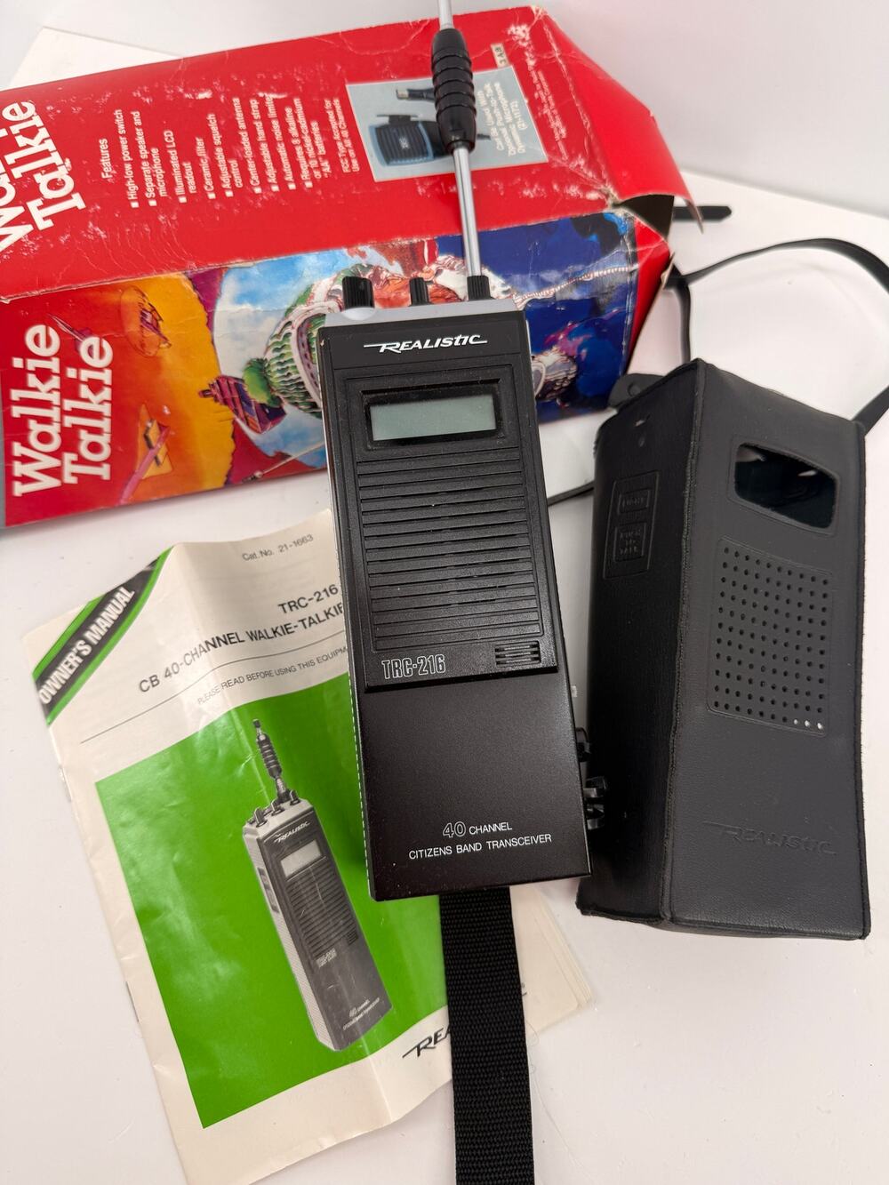 Realistic TRC-216 40 Channel CB Walkie Talkie Radio Vintage Box Manual Untested